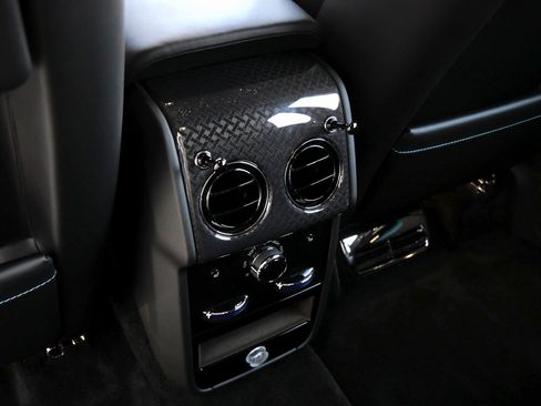 New 2026 Rolls-Royce Cullinan Black Badge image 28