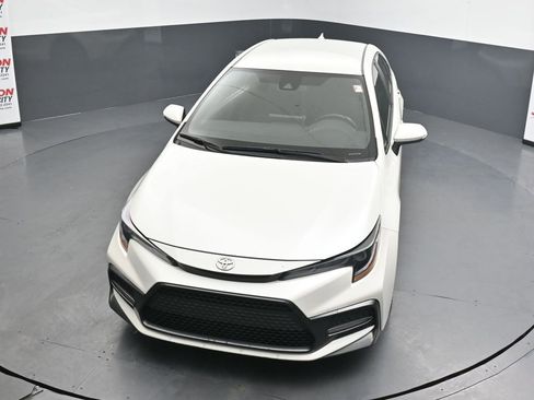 Used 2020 Toyota Corolla SE FWD image 26