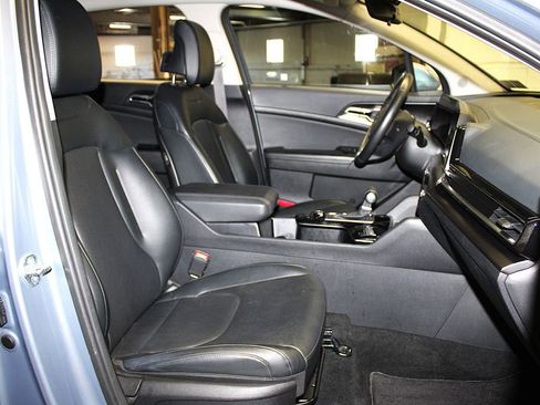 Used 2024 Kia Sportage EX AWD/4WD image 31