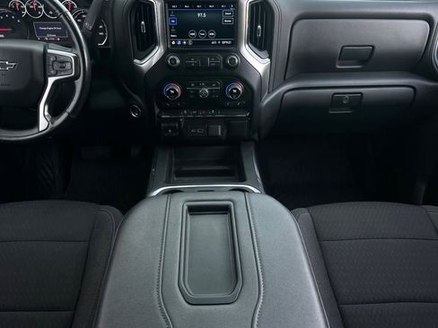 Used 2021 Chevrolet Silverado 1500 LT Trail Boss w/ Bed Protection Package image 4