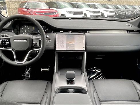 New 2026 Land Rover Discovery Sport Landmark AWD/4WD image 8