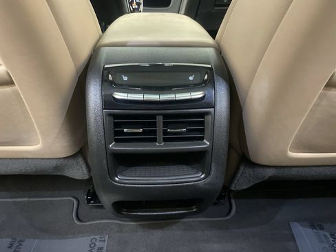 Used 2022 Cadillac XT5 Sportv w/ Platinum Package AWD/4WD image 16