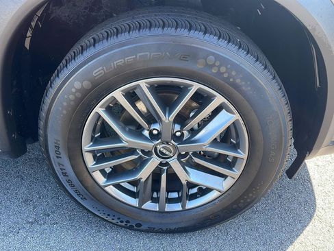 Used 2023 Nissan Rogue S FWD image 9