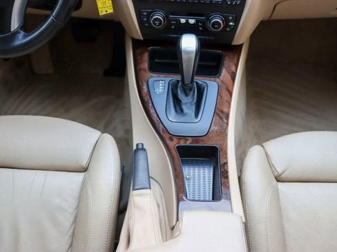 Used 2011 BMW 335i xDrive 335i xDrive image 26