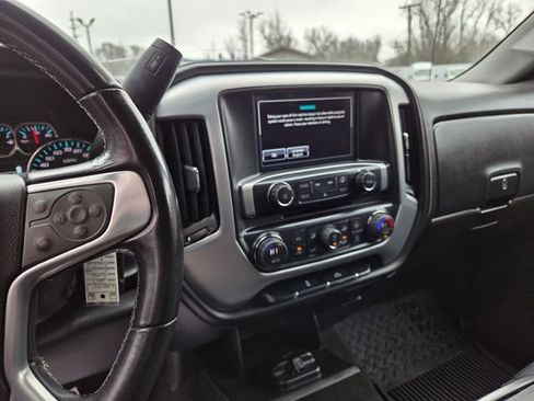 Used 2017 GMC Sierra 1500 SLE w/ SLE Value Package image 18