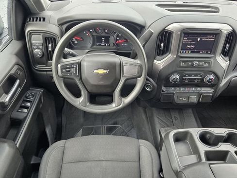 Used 2022 Chevrolet Silverado 1500 Custom image 7