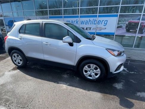 Used 2018 Chevrolet Trax LS image 9