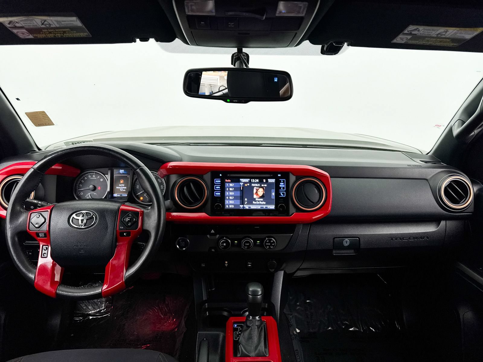 Used 2017 Toyota Tacoma TRD Off-Road w/ Tow Package RWD image 17