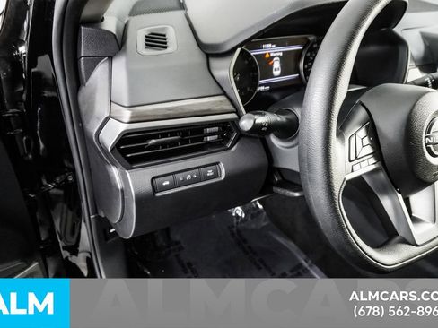 Used 2025 Nissan Altima 2.5 SV image 32