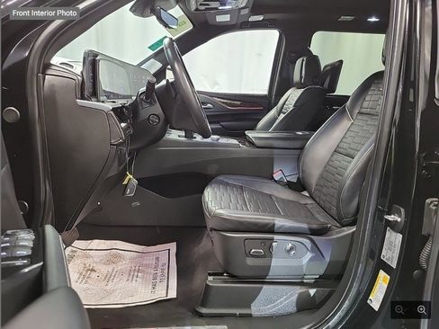 Used 2024 Cadillac Escalade ESV Sport Platinum w/ LPO, ONYX Package image 3