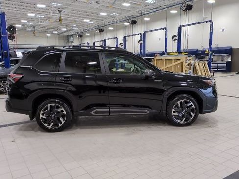 Certified 2025 Subaru Forester Limited image 2