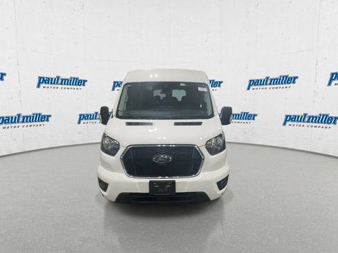 Used 2025 Ford Transit 350 XLT RWD image 3