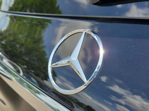 New 2026 Mercedes-Benz GLS 580 4MATIC image 33