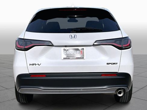 New 2026 Honda HR-V Sport image 4
