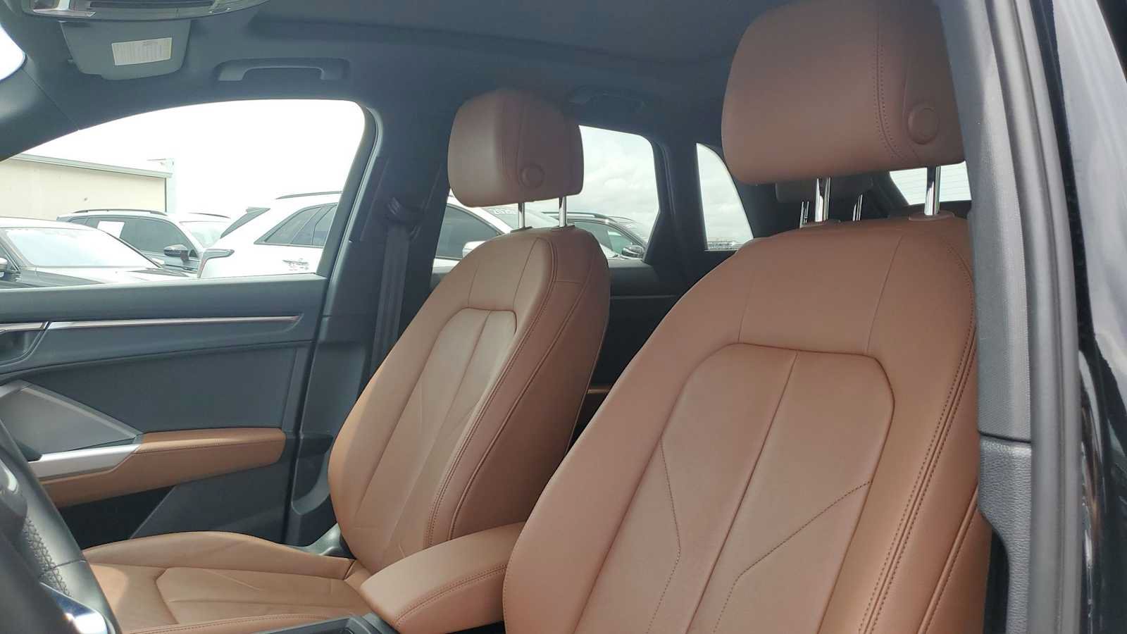 Used 2022 Audi Q3 2.0T Premium w/ Convenience Package AWD/4WD image 16