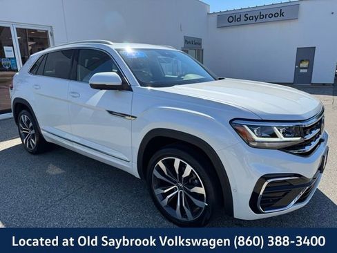 Certified 2022 Volkswagen Atlas Cross Sport SEL Premium R-Line image 3