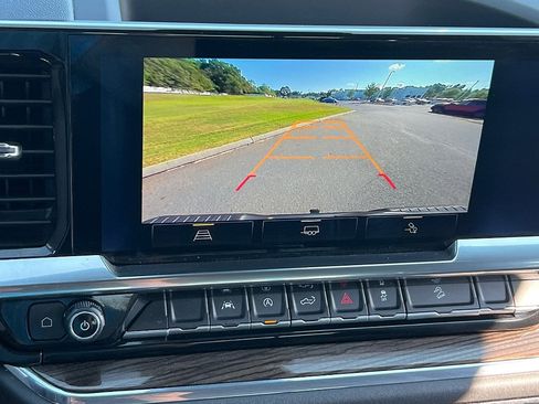 Used 2024 Chevrolet Silverado 1500 LT Trail Boss w/ Convenience Package II image 13