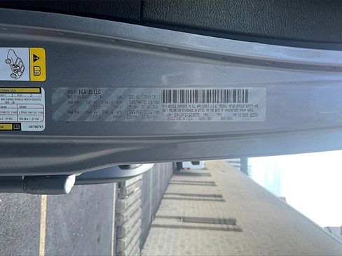 Used 2018 Jeep Wrangler Unlimited Rubicon image 31