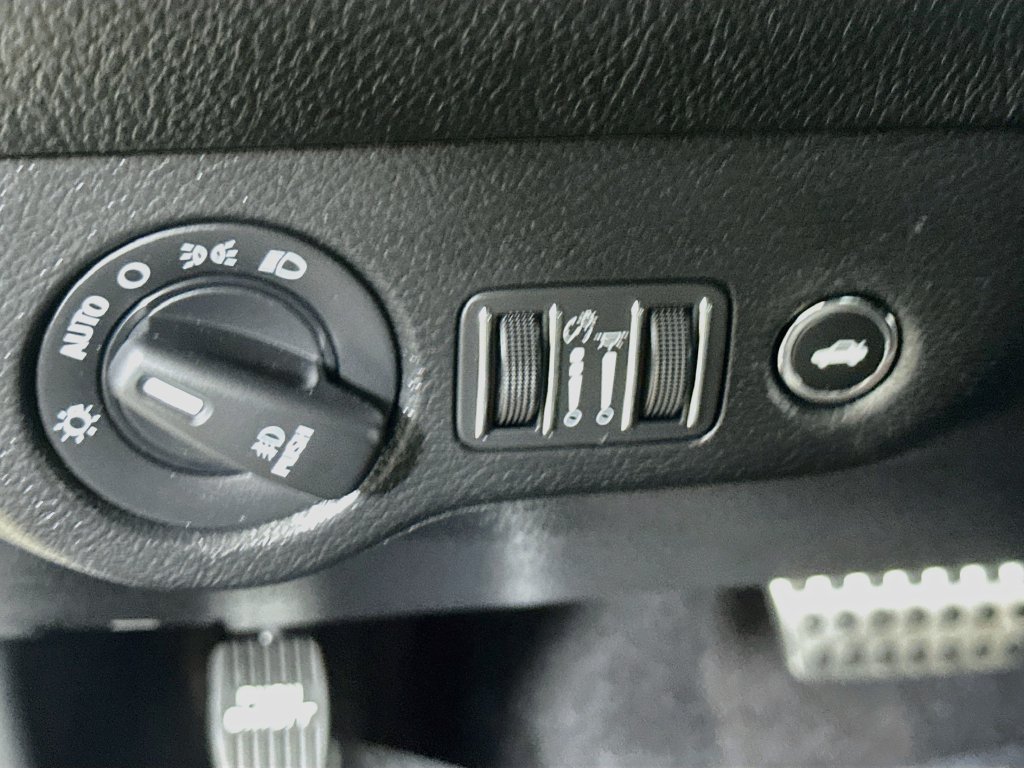 Used 2022 Dodge Challenger R/T Scat Pack RWD image 23