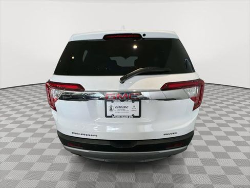 Certified 2023 GMC Acadia SLE image 5