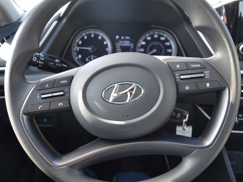 Used 2020 Hyundai Sonata SE w/ Cargo Package FWD image 9