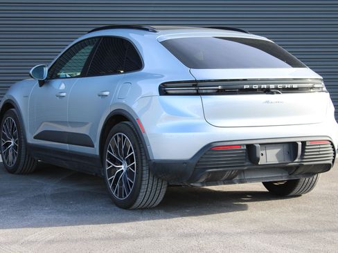 Certified 2024 Porsche Macan 4 Electric image 3
