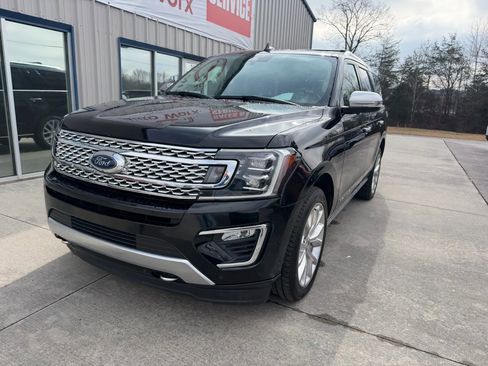 Used 2019 Ford Expedition Platinum image 39