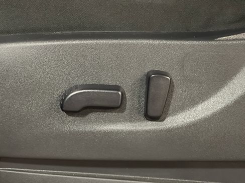 Used 2024 Nissan Frontier PRO-4X w/ Off-Road Protection Package image 11