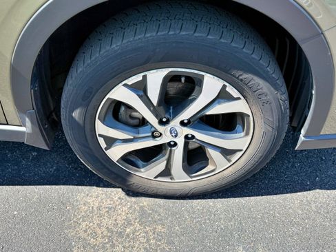 Used 2022 Subaru Outback Limited AWD/4WD image 11