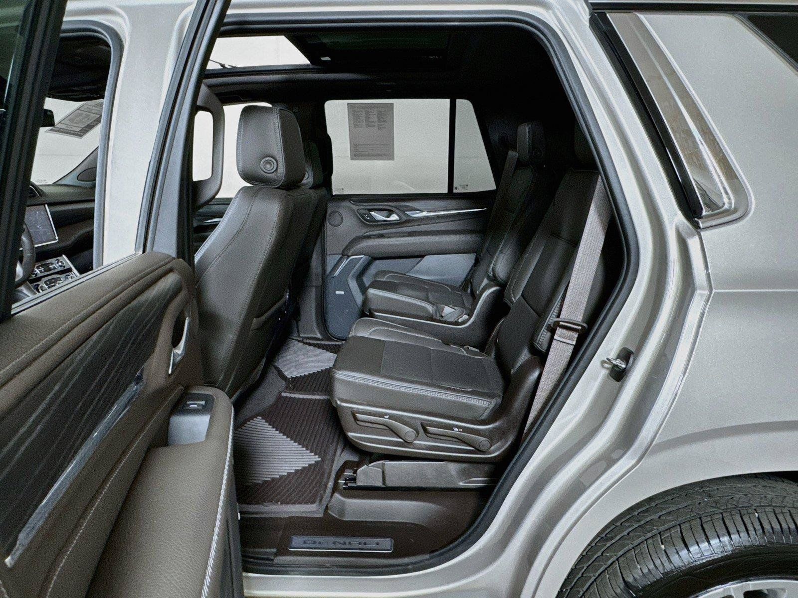 Used 2023 GMC Yukon Denali w/ Max Trailering Package AWD/4WD image 24