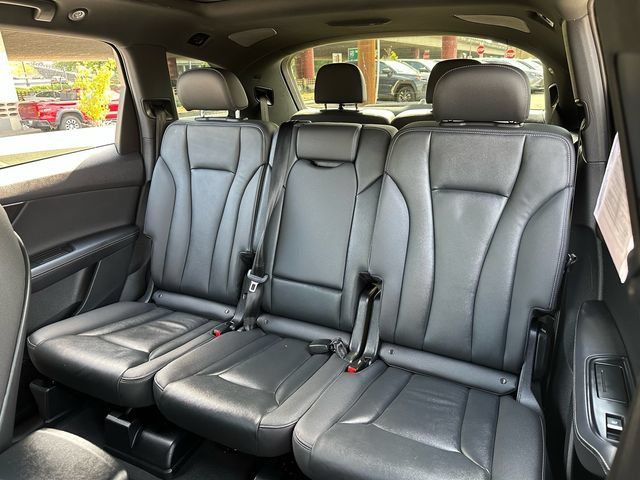 Used 2025 Audi Q7 3.0T Premium Plus AWD/4WD image 28