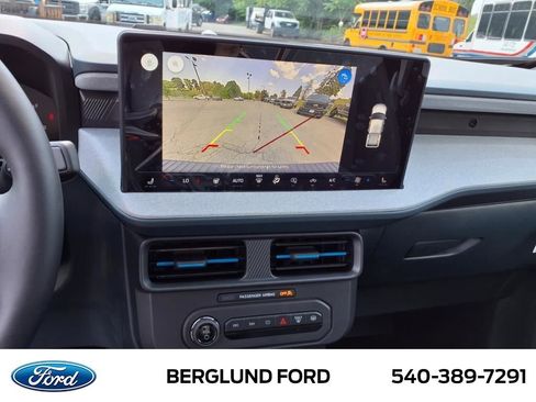 New 2025 Ford Maverick XLT w/ XLT Luxury Package image 34