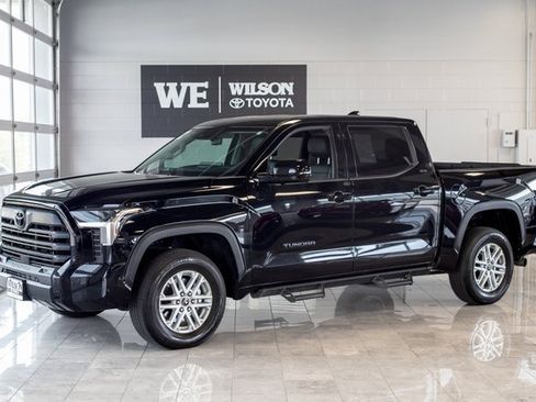 Used 2022 Toyota Tundra SR5 image 2