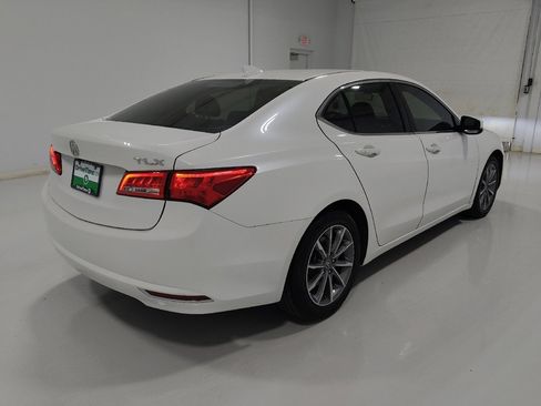 Used 2020 Acura TLX image 9