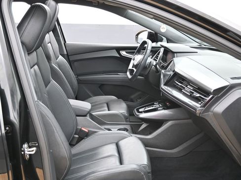 Used 2023 Audi Q4 e-tron Premium Plus w/ Premium Plus image 41