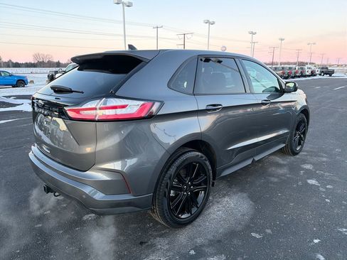 Used 2024 Ford Edge ST-Line w/ Class II Trailer Tow Package image 5