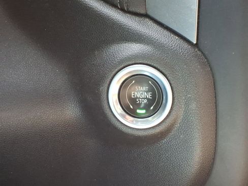 Used 2022 Chevrolet Silverado 2500 LT w/ Convenience Package image 20