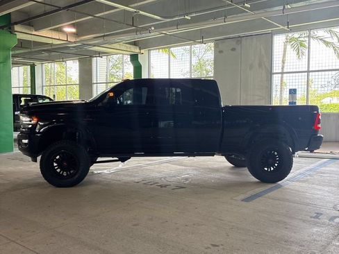 Used 2020 RAM 2500 Limited AWD/4WD image 4