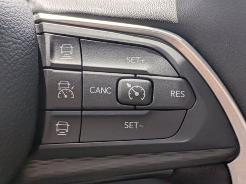 New 2025 Jeep Grand Cherokee L Altitude image 23