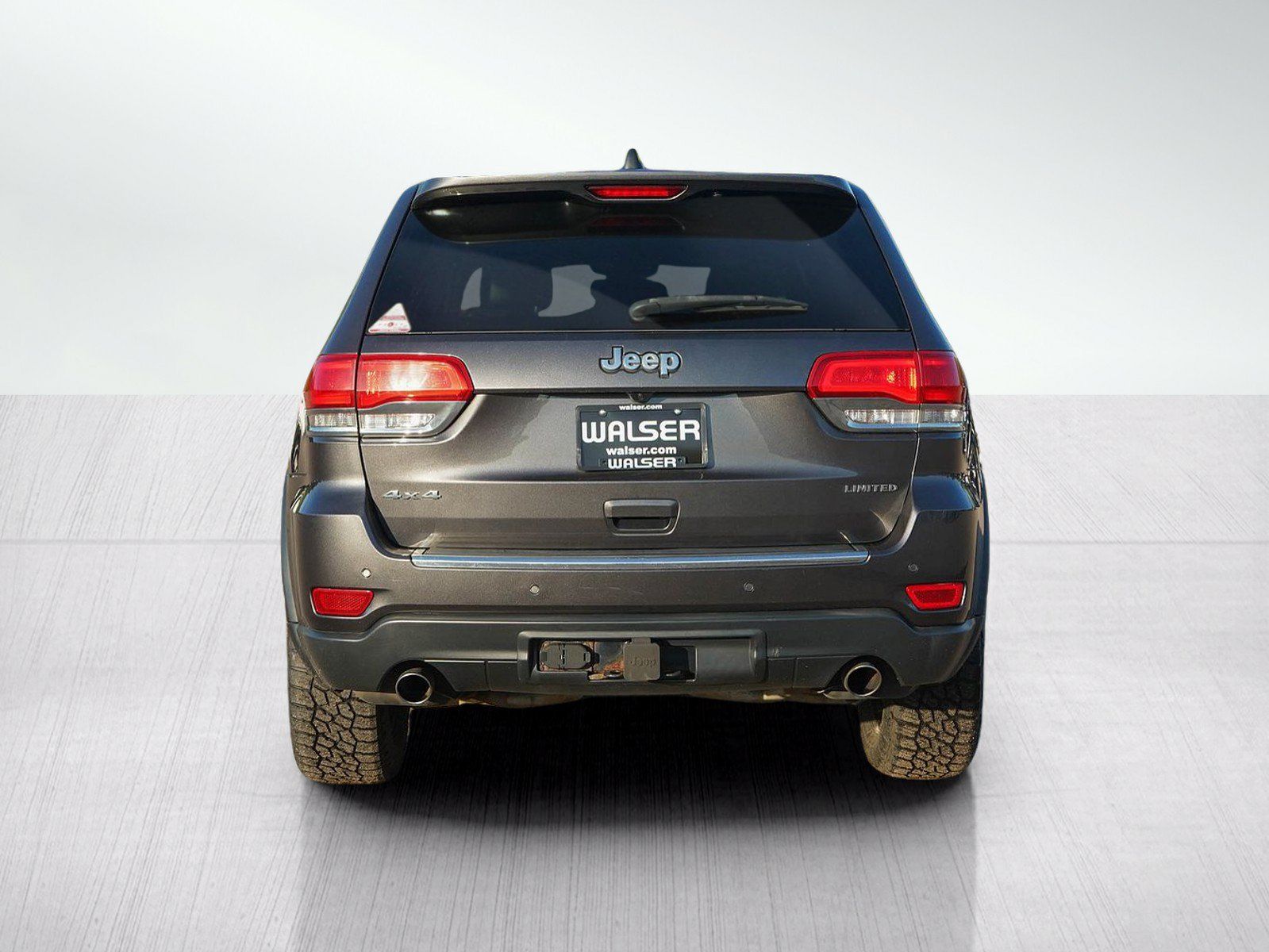 Used 2014 Jeep Grand Cherokee Limited w/ Trailer Tow Group IV AWD/4WD image 4