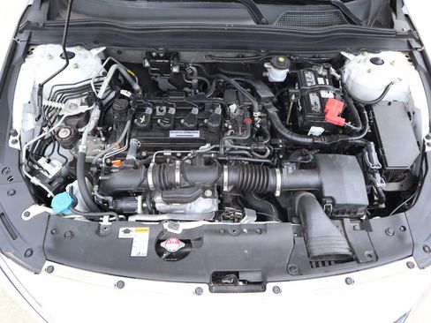 Used 2018 Honda Accord EX-L image 12