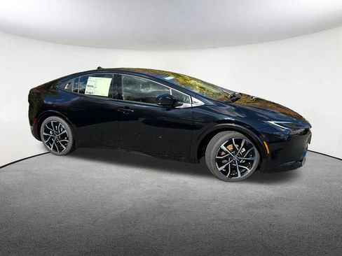 New 2026 Toyota Prius Plug-In Hybrid image 13
