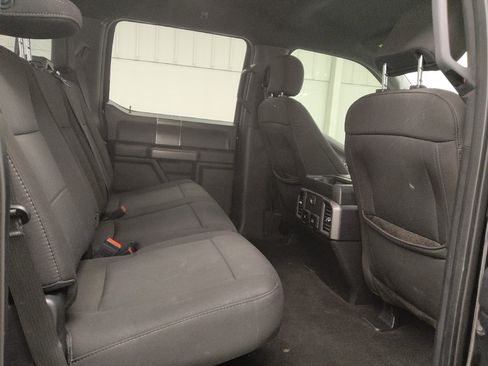 Used 2018 Ford F150 XLT w/ Equipment Group 302A Luxury AWD/4WD image 19