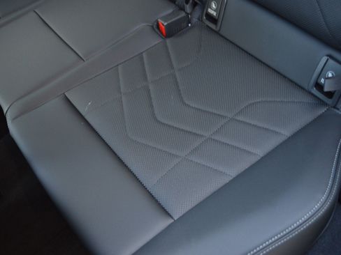 Used 2026 BMW X2 xDrive28i w/ Technology Package image 31