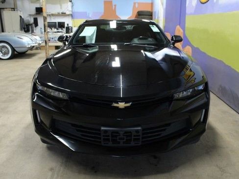 Used 2016 Chevrolet Camaro LT w/ Technology Package RWD image 2