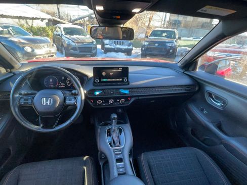 Used 2023 Honda HR-V Sport image 10