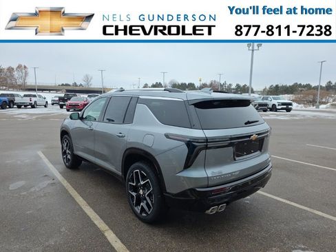 New 2026 Chevrolet Traverse High Country w/ LPO, Floor Liner Package AWD/4WD image 5