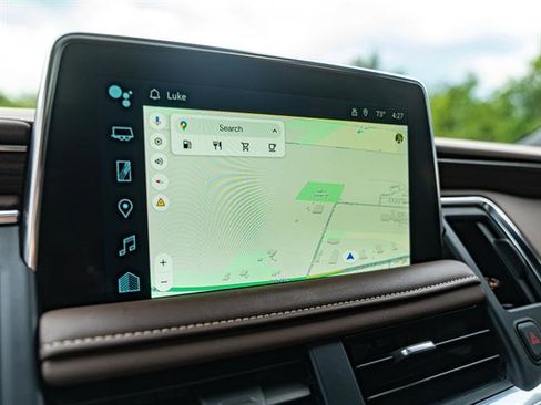 Used 2024 Chevrolet Suburban High Country w/ Advanced Technology Package image 24