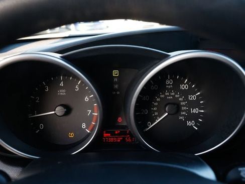 Used 2011 MAZDA MAZDA3 i Touring image 32