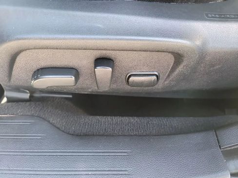 Used 2019 Subaru Outback 2.5i Premium AWD/4WD image 13